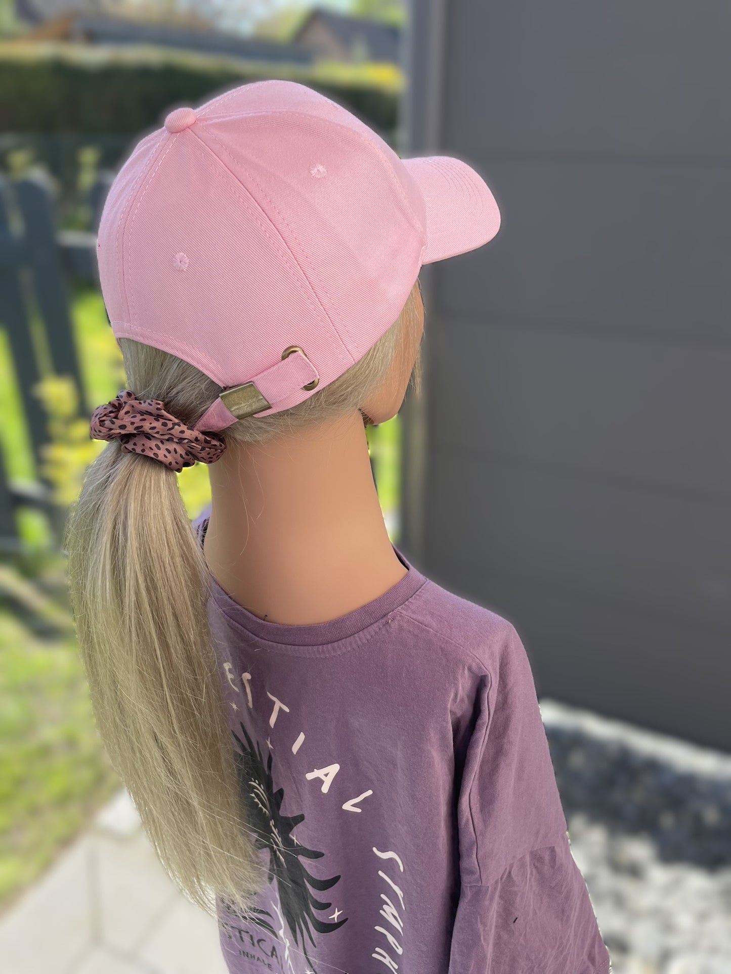 Scarlett - Hat Wig